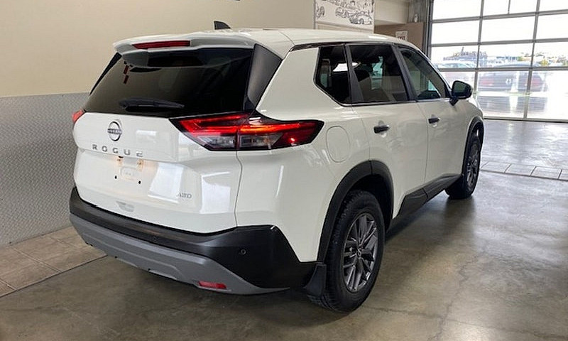 2022 Nissan Rogue Aw...