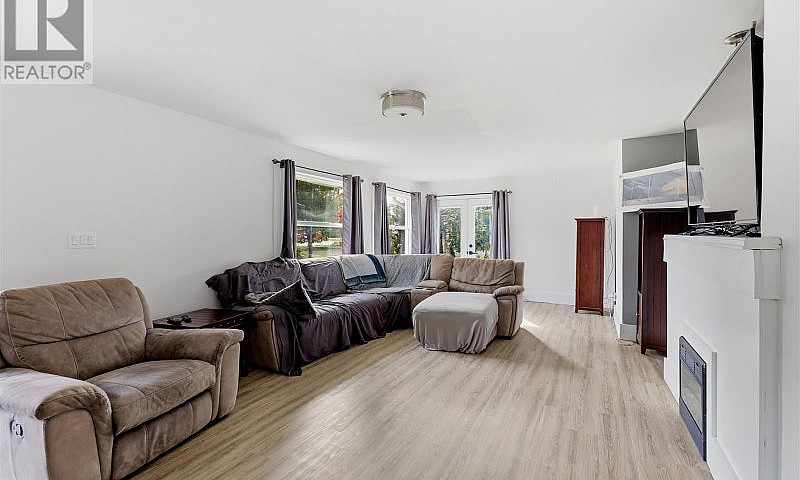 220 Old Garden River...