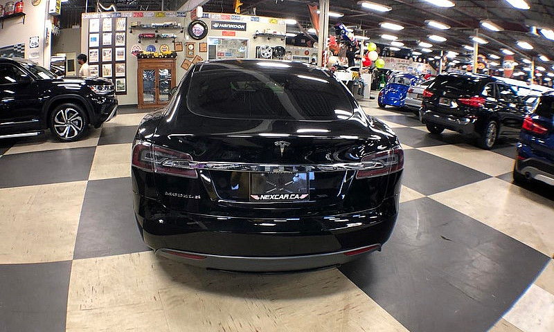 2016 Tesla Model S A...