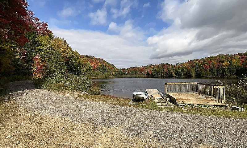 $1,149,000 - Cottage...