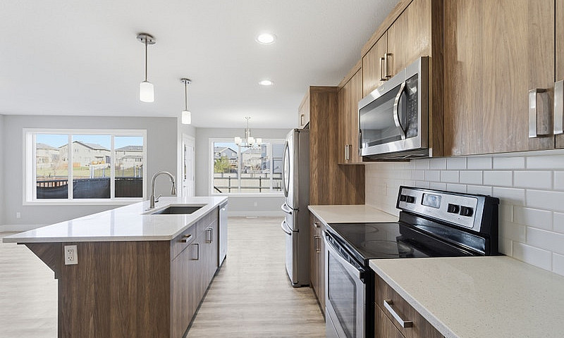 Leduc 3 Bed 2.5 Bath...