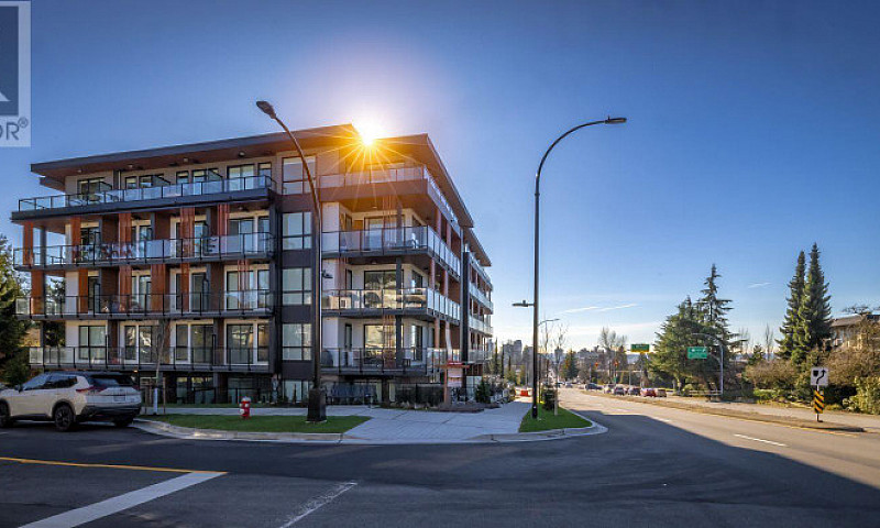 2590 Lonsdale Avenue...