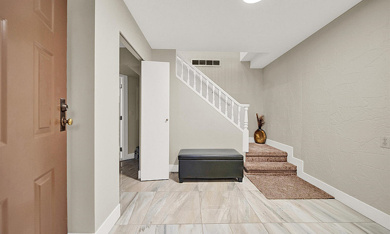 11715 83A Avenue Del...
