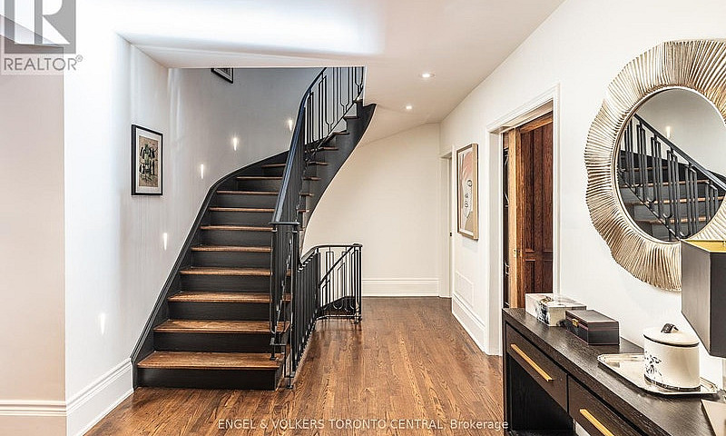 1 Bryce Avenue Toron...