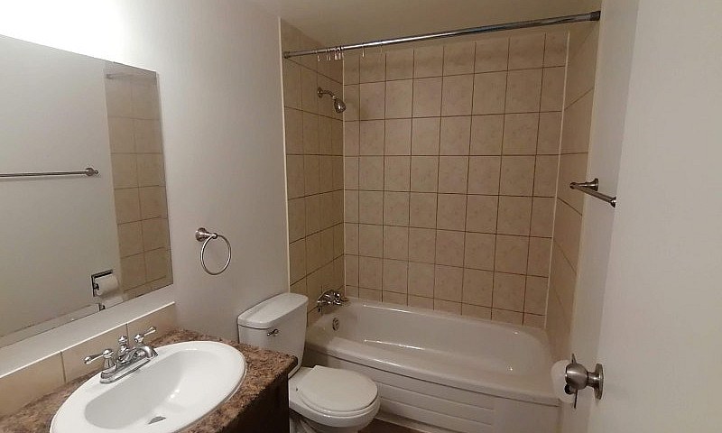 Upper Floor / Renova...