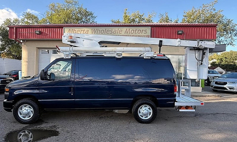2013 Ford Econoline ...