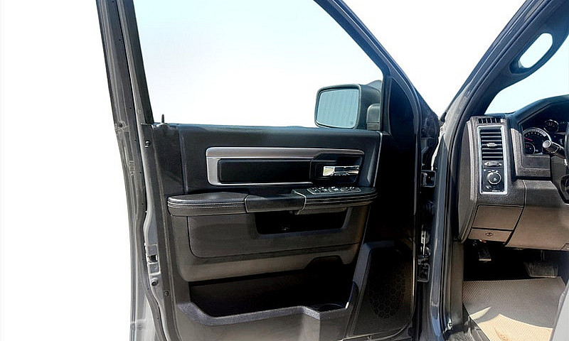 2022 Ram 1500 Classi...