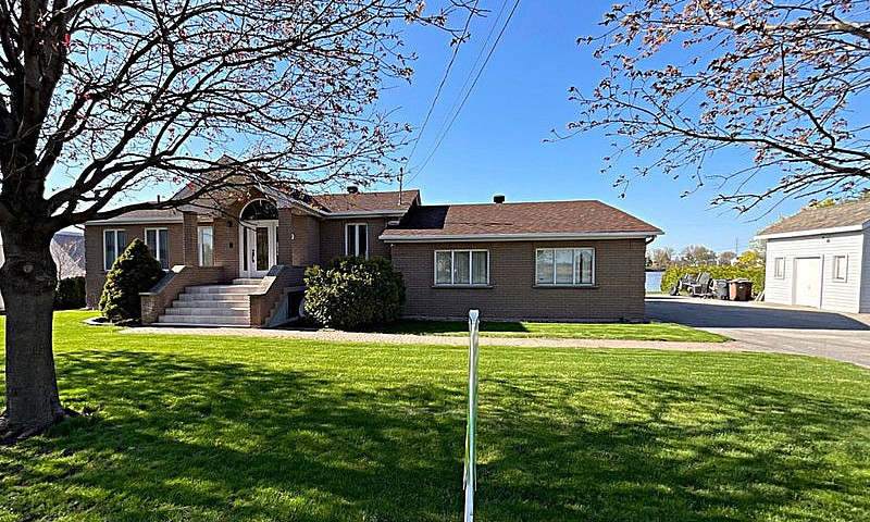 999 999$ - Bungalow ...