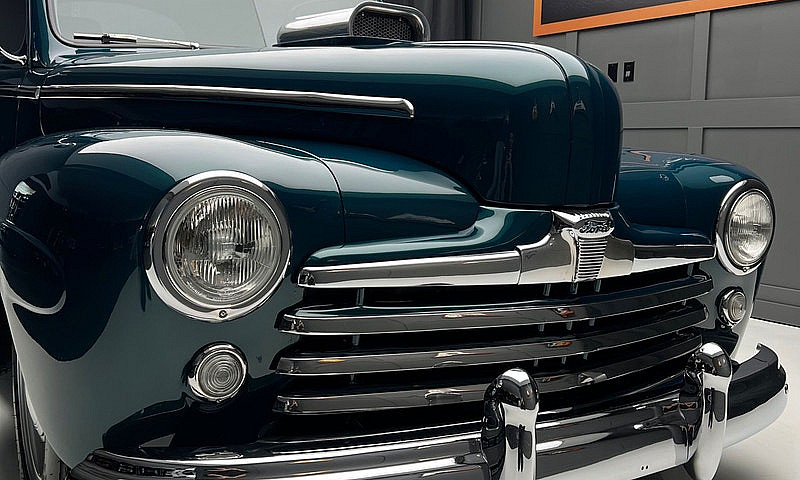 1948 Ford Super Delu...