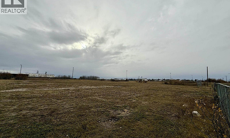 7405 100 Avenue Fort...
