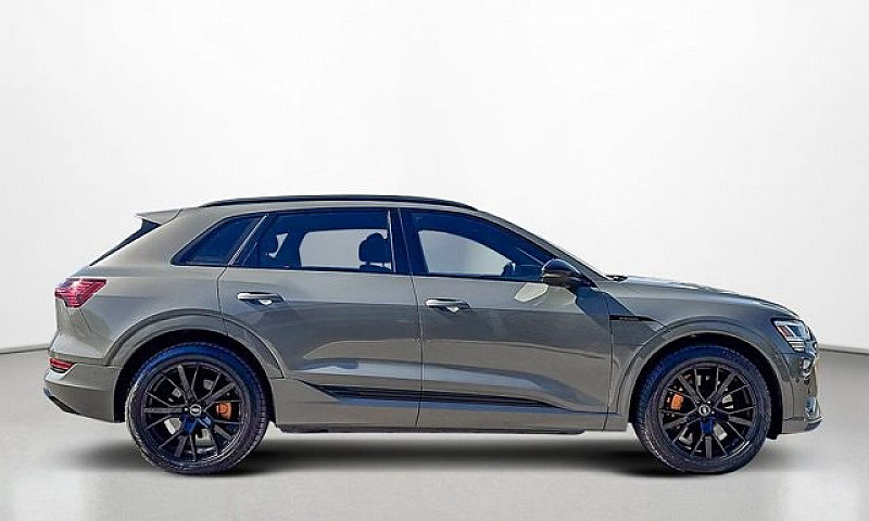 2022 Audi E-Tron Tec...