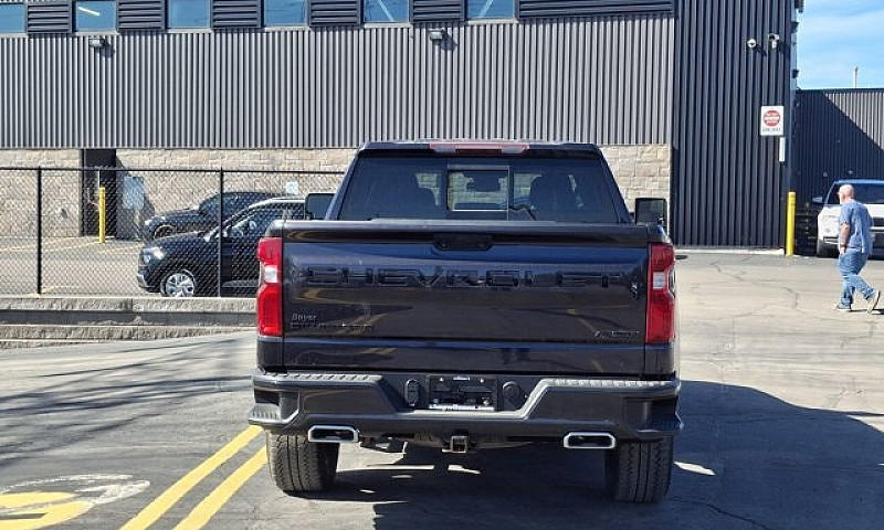 2022 Chevrolet Silve...