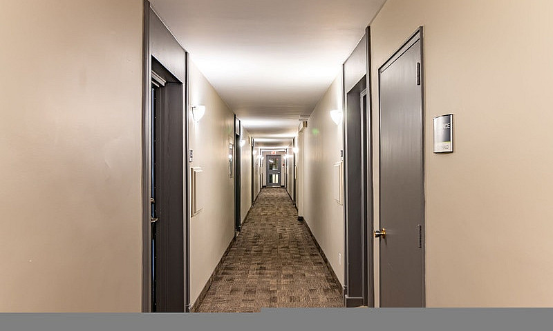 Spacious 2 Bedroom A...