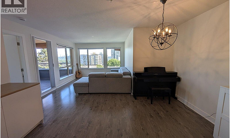 414 500 Royal Avenue...