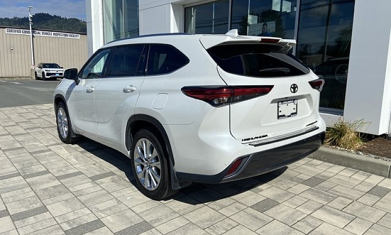 2023 Toyota Highland...