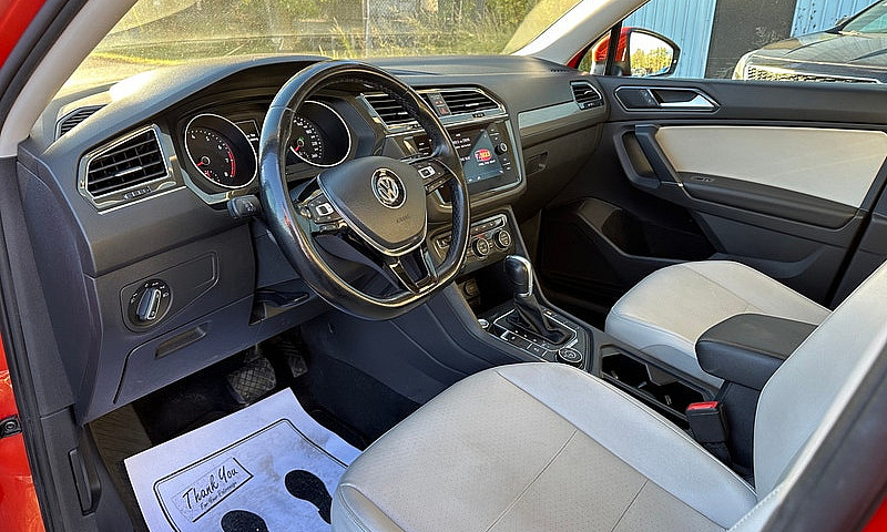 2018 Volkswagen Tigu...