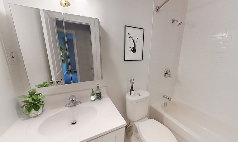 323 Niagara Blvd - 1...