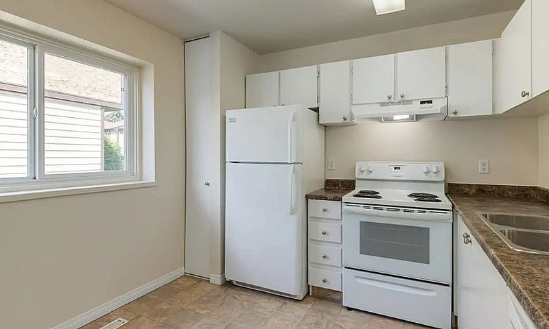 2 And 3 Bedroom Town...