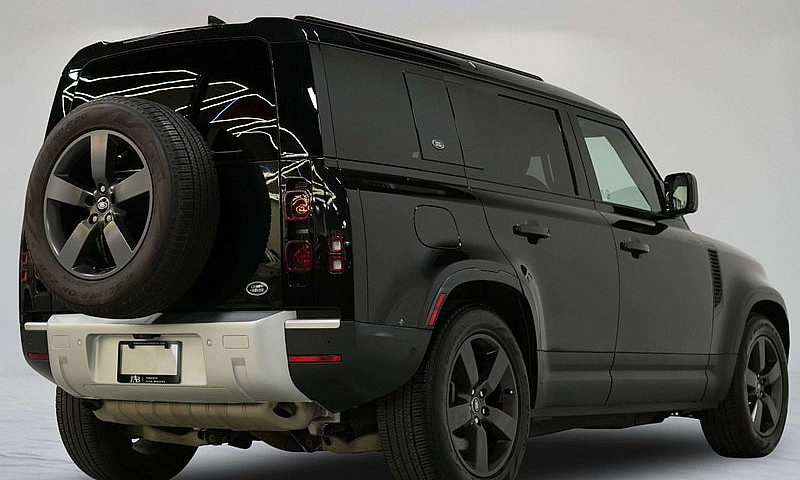 2023 Land Rover Defe...