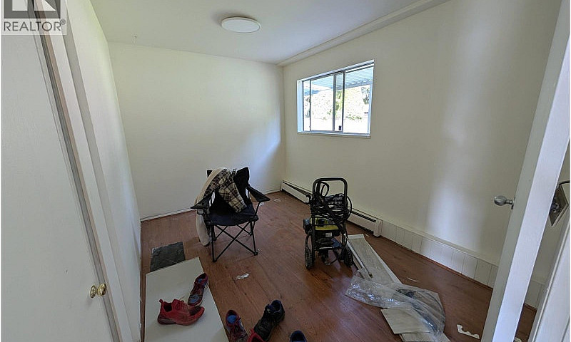 2Bed Suite 10Xxx Mil...