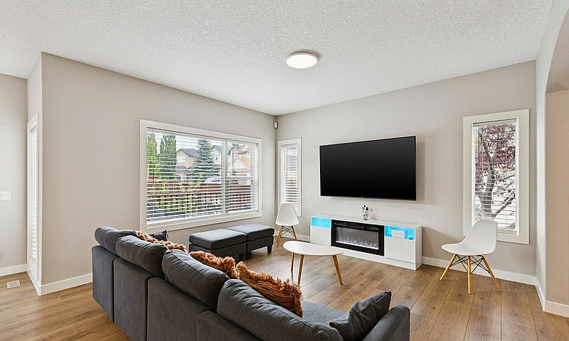 5 Bedroom Upgraded H...
