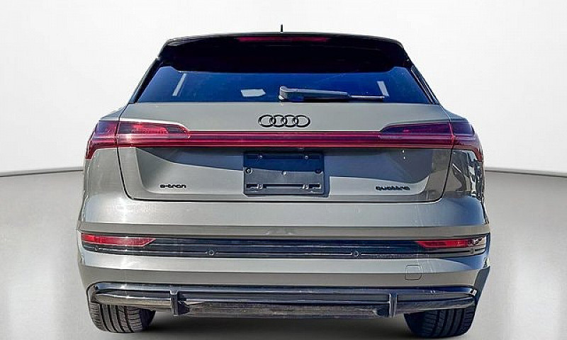 2022 Audi E-Tron Tec...