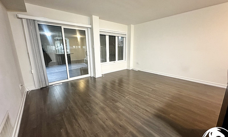 3 Bed 3.5 Bath - Hou...