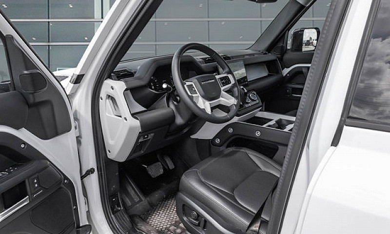 2025 Land Rover Defe...