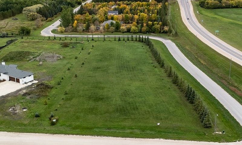 East Selkirk 2 Acre ...