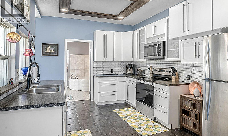 432 9Th Avenue S Cre...