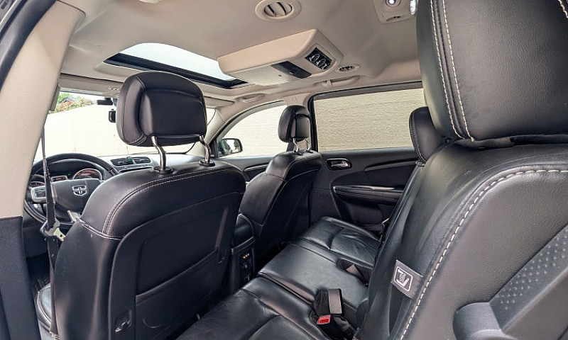 Dodge Journey R/T Aw...