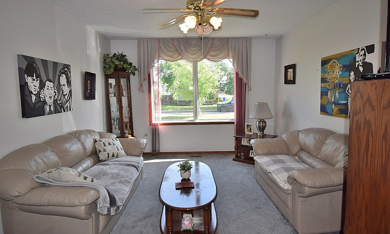 3 Bedroom Riverview ...
