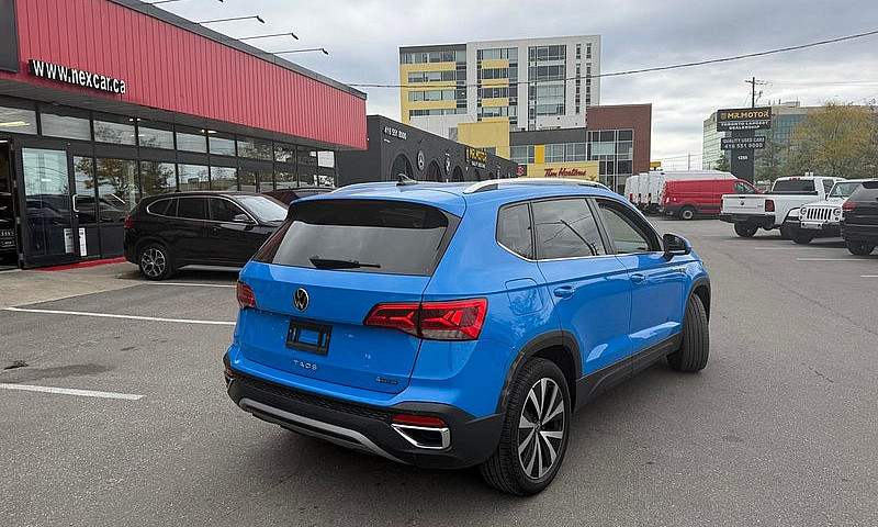 2023 Volkswagen Taos...