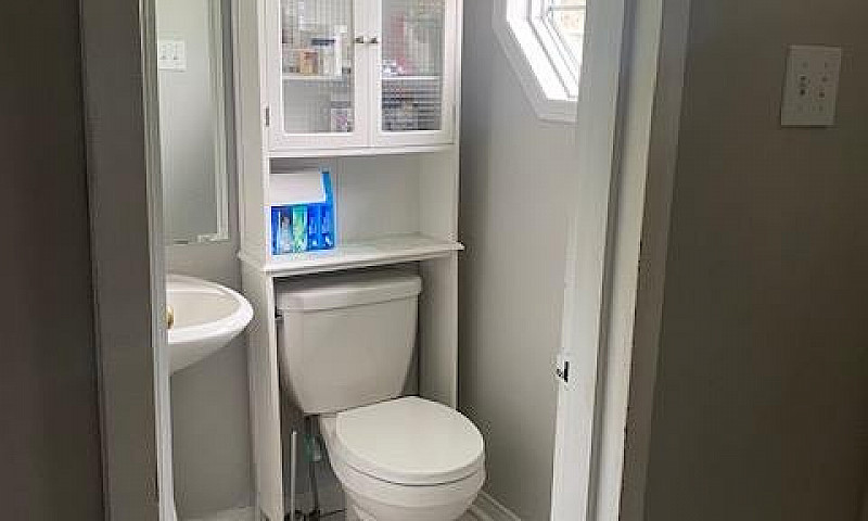 3 Bedroom Barrie T/H...