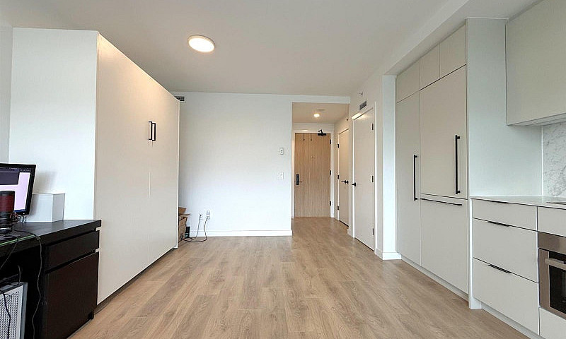 303 13685 102 Avenue...