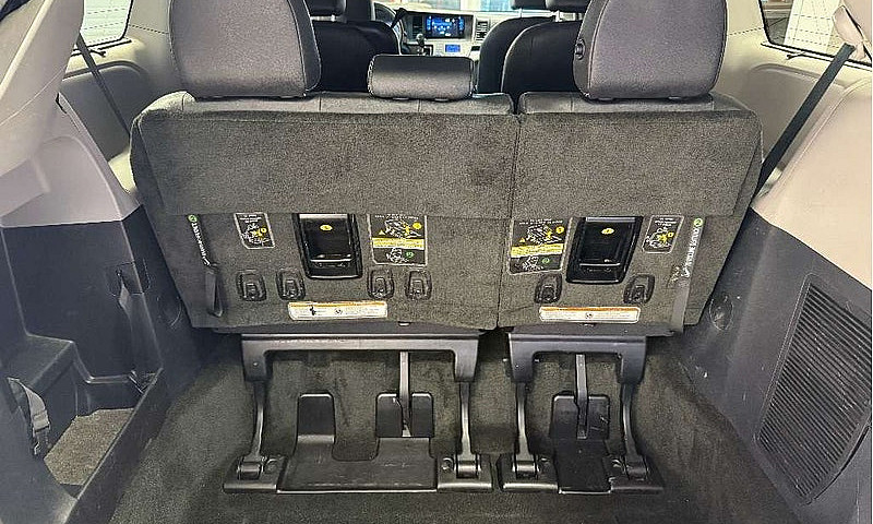 2015 Toyota Sienna S...