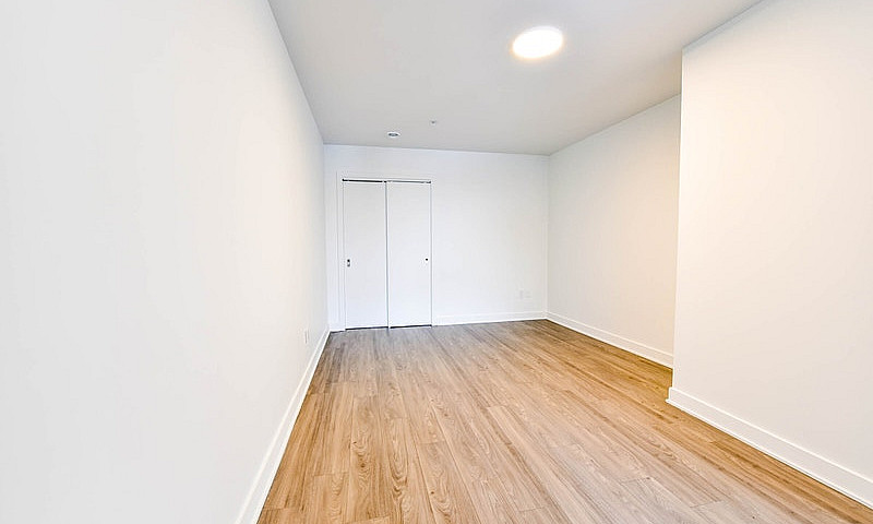 Spacious 1 Bedroom U...