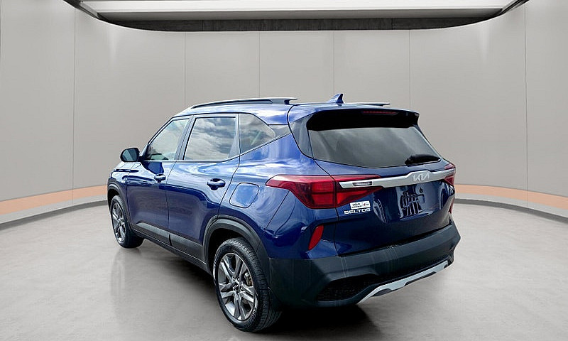 2022 Kia Seltos Lx A...