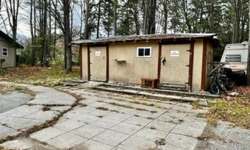 Modern 2-Bedroom, 2-...