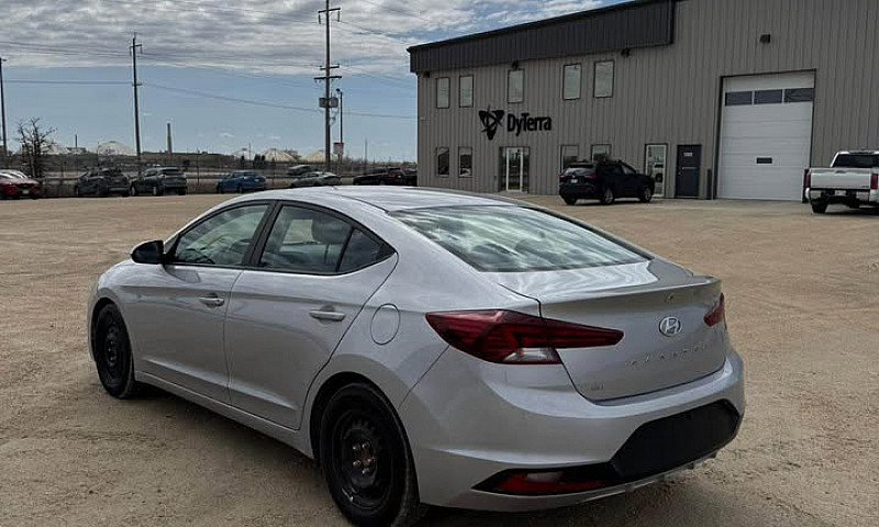 2020 Hyundai Elantra...