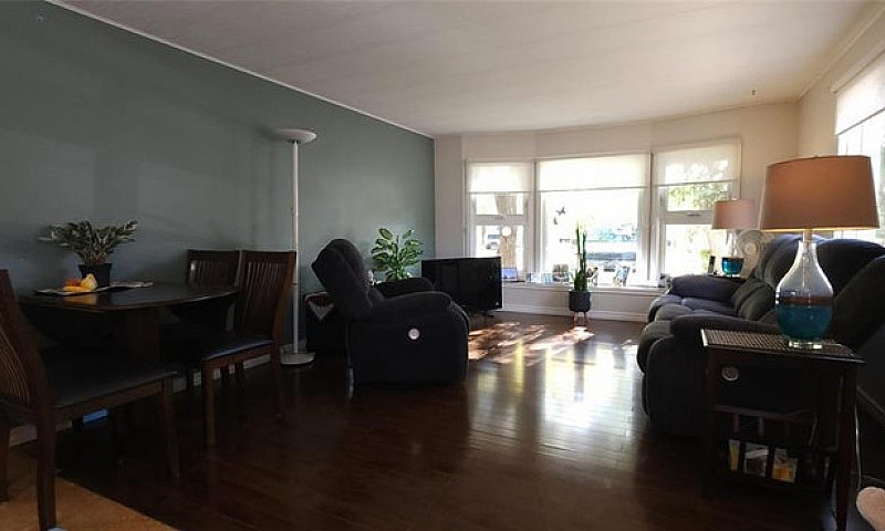 513 7Th Avenue S Sto...