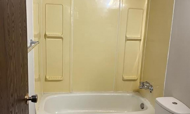 210, 5117 44 Street ...