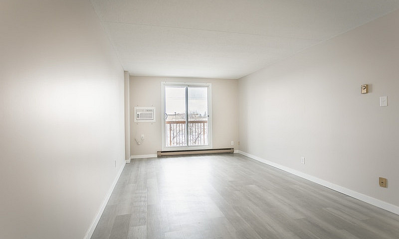 Ashbury Place - Spac...