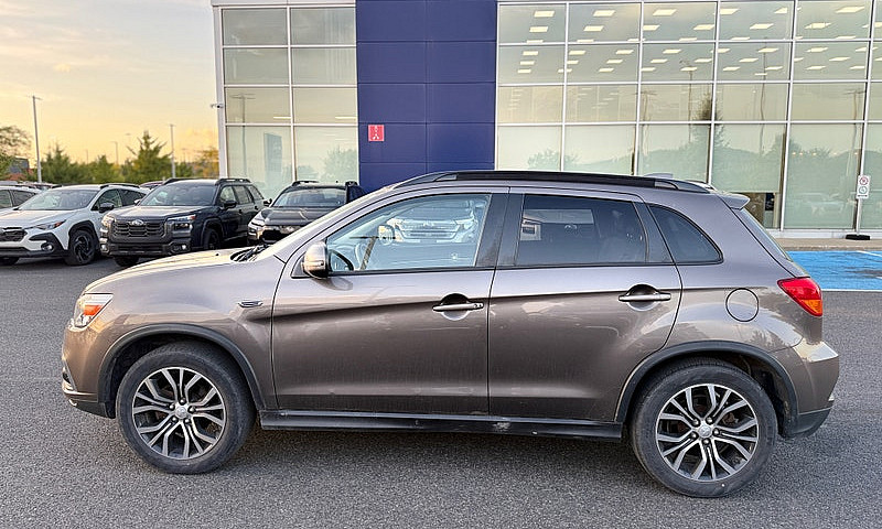2018 Mitsubishi Rvr ...
