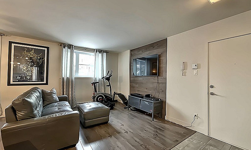 349 999$ - Condo À V...