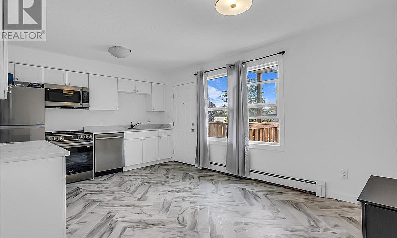 27 210 Camponi Place...