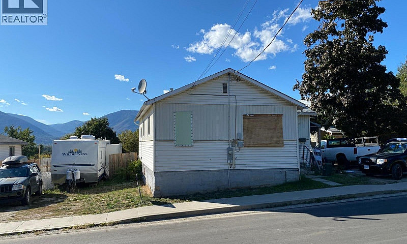 229 9Th  S Avenue Cr...