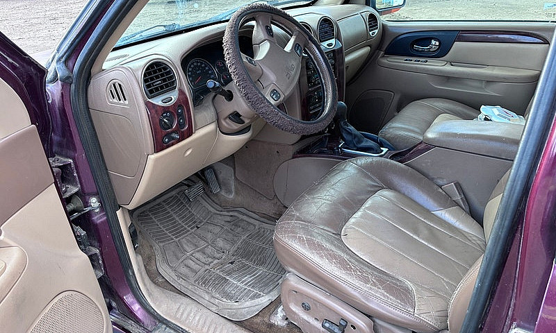 2003 Gmc Envoy...