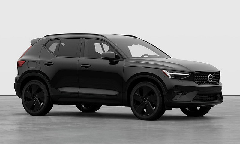 2026 Volvo Xc40...