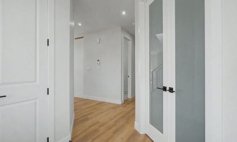 4 Bed Fenwyck Home O...